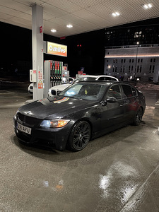 BMW E90 2.0 120KW M-PACKAGE SHADOWLINE (12 фото из 12)