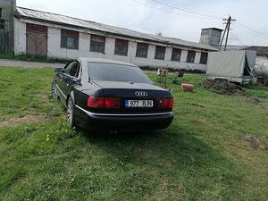 Vahetada Audi A8 d2 quattro Facelift diisel 2,5 132kw (11 foto / 13)