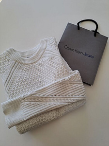 Calvin Klein sviiter suurus S (2 foto / 3)