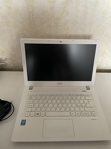 Ноутбук Acer (7 фото из 7)