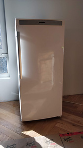 Холодильник Blomberg (5 фото из 5)