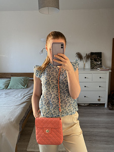 Crossbody (2 foto / 2)