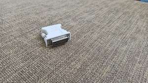 Vga to dvi i 25+5 üleminek (1 foto / 3)