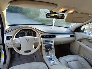 Volvo s80 (7 фото из 9)