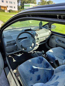 Renault Twingo (5 фото из 5)
