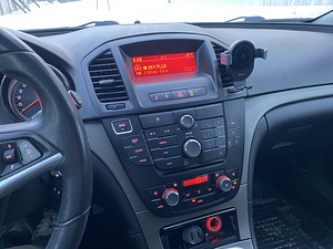 OPEL INSIGNIA 2012 1.4 103kw бензин, механика (8 фото из 10)
