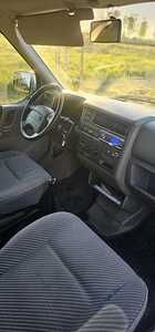 VOLKSWAGEN CARAVELLE (5 foto / 8)