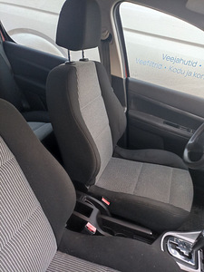 Peugeot 307 facelift 1.6 80KW (9 foto / 11)