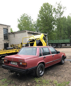 Volvo 740 (2 фото из 6)