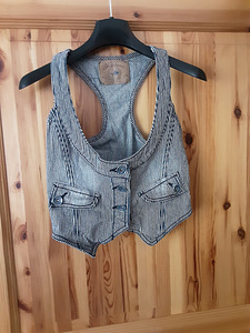 Naiste vest (1 foto / 2)