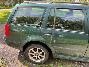 Volkswagen Golf 4 1.9 TDI 4MOTION (5 foto / 12)
