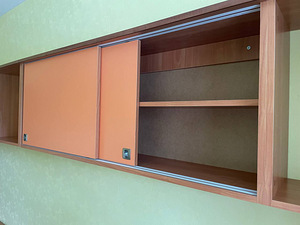 Kapp-sektsioon – mööbel – seinakapp – riiulid / tarne (6 foto / 8)