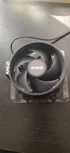 Продаю вентилятор от AMD
