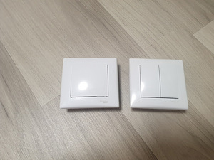 Pistikupesad ja lülitid Schneider Electric (3 foto / 4)
