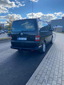 VW CARAVELLE 2005 (7 foto / 8)