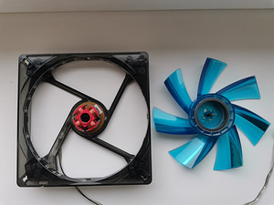 Enermax T.B.Apollish 140 mm LED Blue (7 foto / 9)