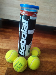 Tennisepallid\Tennisepallid\Tennisepallid (2 foto / 3)