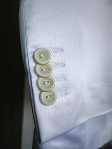 Meeste valge pulma ülikond S suurus 44/46 + valge lips (5 foto / 9)