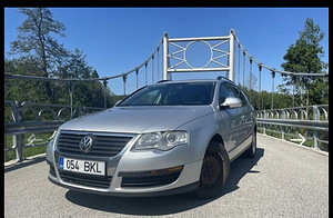 Volkswagen Passat (2 foto / 8)