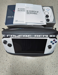 ASUS Rog Ally (2023) (4 foto / 5)