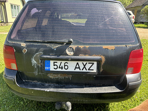 Volkswagen Passat (5 фото из 6)