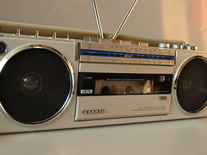 Sanyo M7750K Mini Boombox (4 foto / 4)