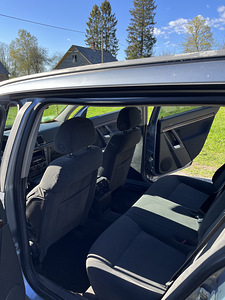 OPEL VECTRA 2004 (6 foto / 8)