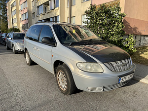 Chrysler voyager (8 фото из 11)