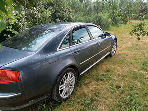 Продается audi a8 4.2 d (4 фото из 6)