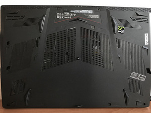 MSI GL73 8-Й (4 foto / 6)