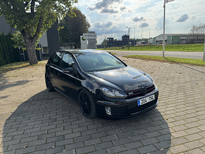 Volkswagen golf 6 GTI (5 foto / 6)