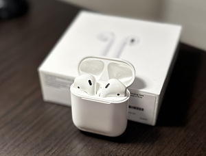 Airpods наушники оригинал (1 фото из 3)