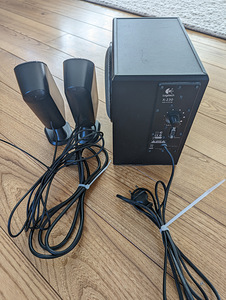 Logitech x230 kõlarid (2 foto / 3)