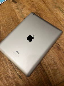 iPad, черный, 16 ГБ (2 фото из 3)