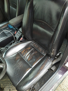 Продается авто (2 фото из 12)