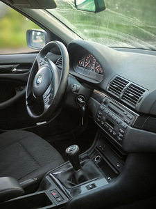 BMW 320d (7 фото из 7)