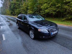 Продается Audi A4 2006 года (2 фото из 5)