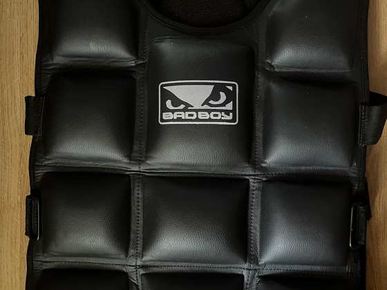 BadBoy 12 kg raskusvest