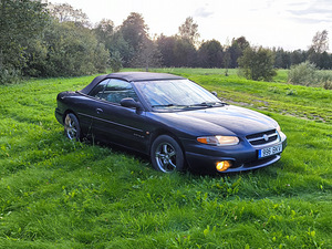 Chrysler Stratus LX Cabrio 2.5i V6 reg.tasuta. (5 foto / 12)