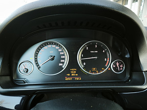 F11 BMW 530D 180kw (11 foto / 11)