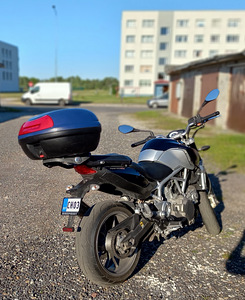 Aprilia mana 850, 56kW, 839cm3 (6 foto / 9)