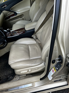 Lexus IS 250 153 kW (7 foto / 10)