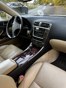 Lexus IS 250 153 kW (10 foto / 10)