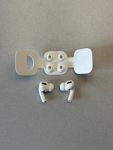 Originaal Apple Airpods Pro (ilma charging case)