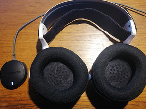 Steelseries Arctis 7 juhtmeta kõrvaklapid valge (3 foto / 3)