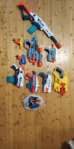 Продам набор детских пистолетов Nerf и XShot. Коллекция-9 шт