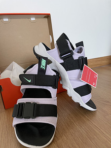 Uued Nike sandaalid New Nike sandaalid
