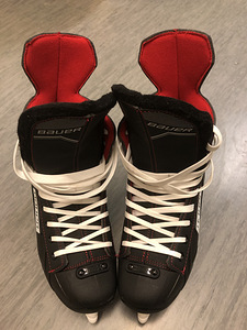 Ice Skates (4 foto / 9)