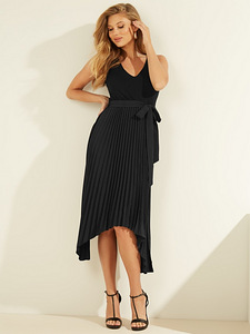 Платье Guess (7 фото из 8)
