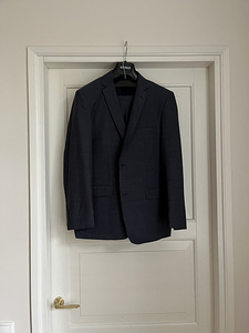 Пиджаки (3 фото из 4)